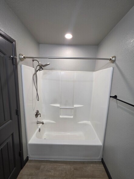 Building Photo - 1749 E Pepper Cir