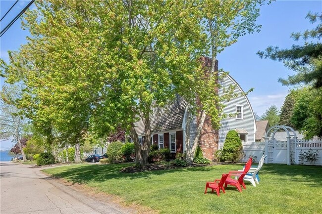Primary Photo - 35 Fales Rd