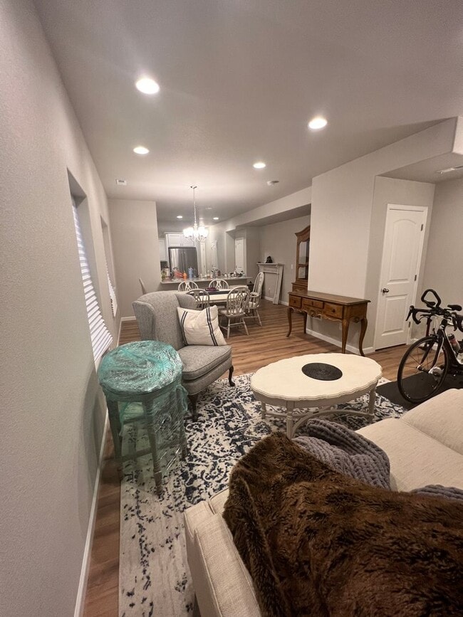 Building Photo - $1995 | 2BR/2.5BA | Lovely New Townhome in...