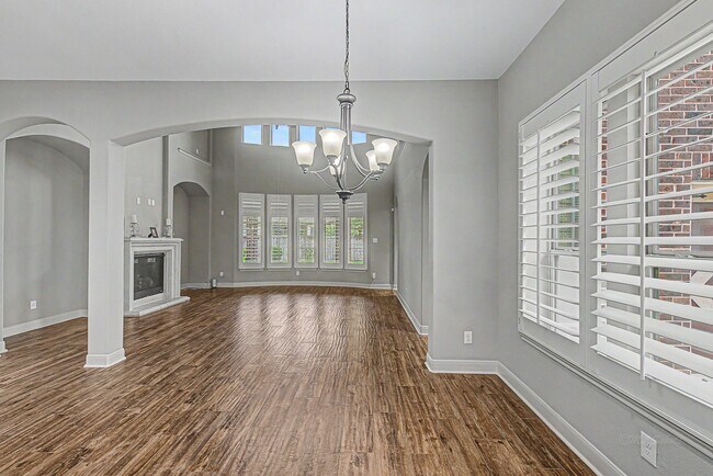 Building Photo - 17430 Aberdeenshire Dr