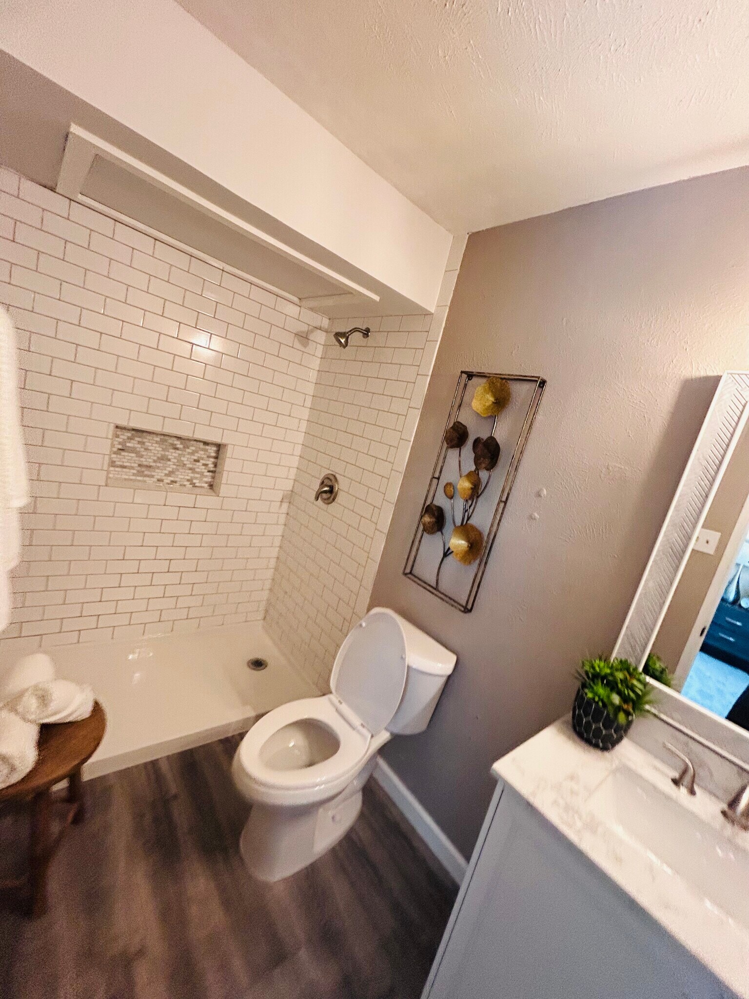 Building Photo - 511 Hanover Dr