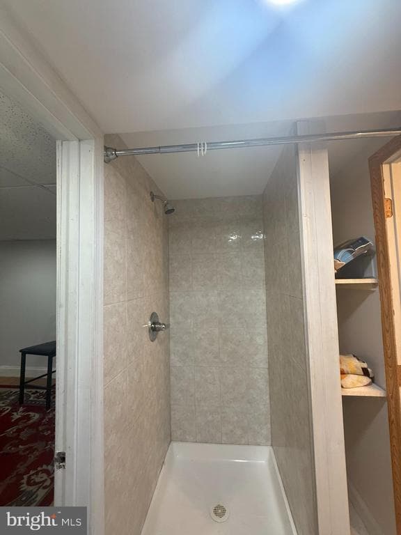 Building Photo - 7547 Beverly Rd