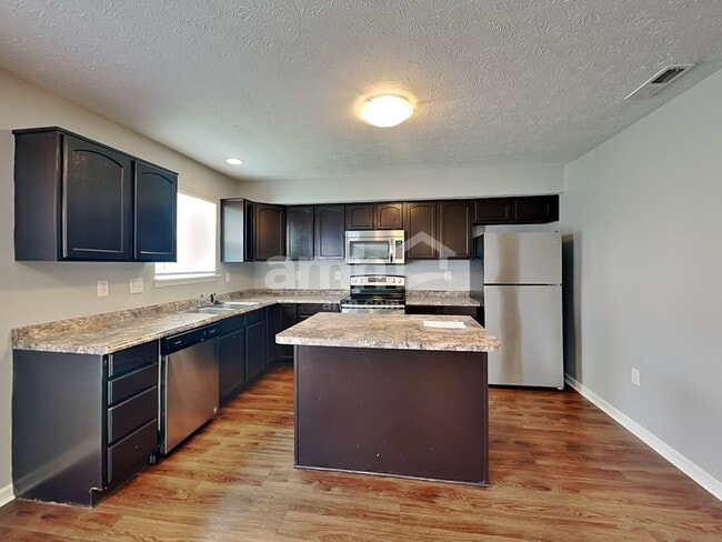Building Photo - 16765 Yeoman Way