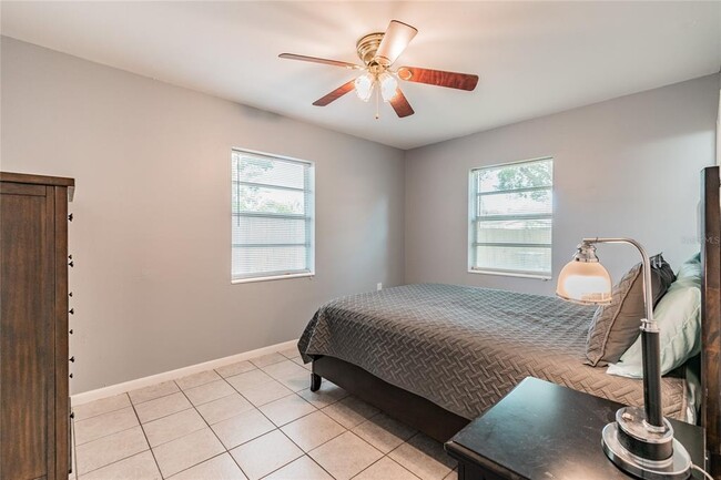 Building Photo - 3611 Anderson Ave