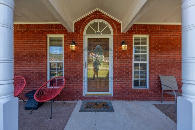 Building Photo - 393 Lee Rd 554