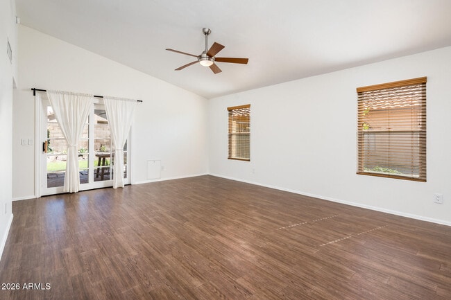 Building Photo - 2926 E Brookwood Ct