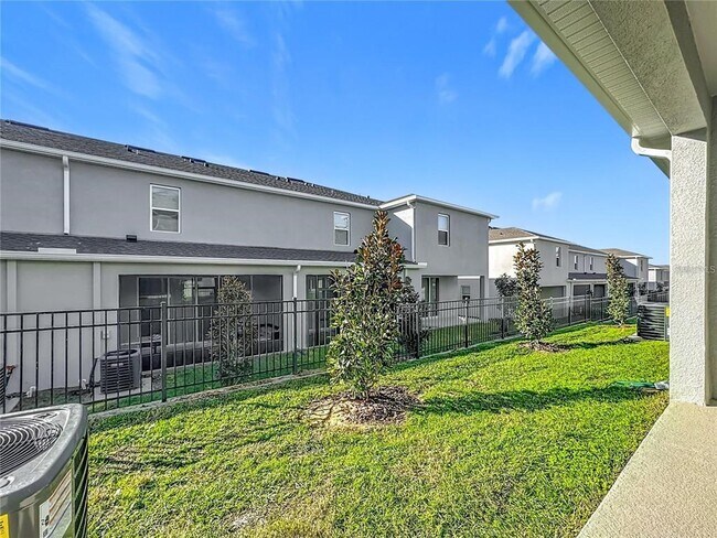 Building Photo - 2649 Olympic Ct