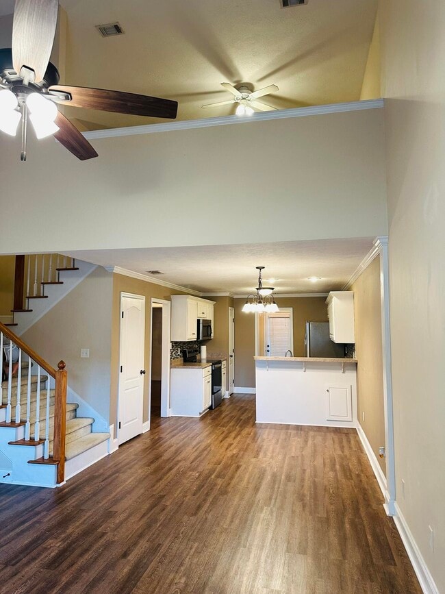 Building Photo - 954 Bryan Cir