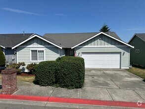 Building Photo - 3 Bed/2 Bath Quiet Living, Pet Friendly, N...