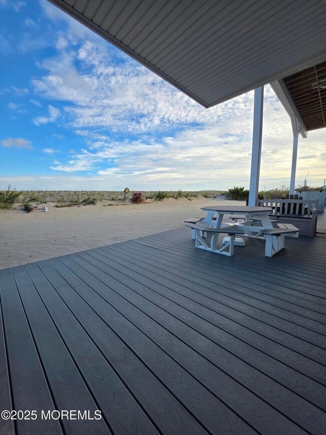 Building Photo - 37 Dune Terrace