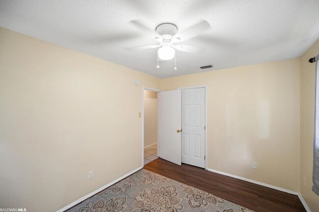 Building Photo - Gorgeous 3BD/ 1BA Home for Rent-Mobile