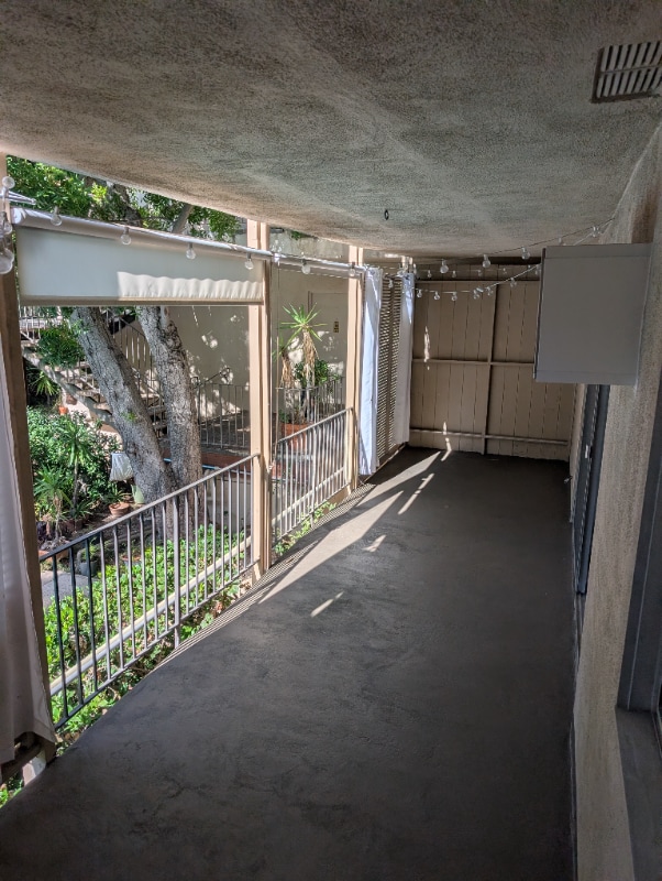 Building Photo - 5971 Chula Vista Way