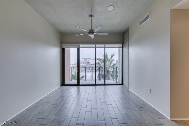 Building Photo - 353 E Bonneville Ave