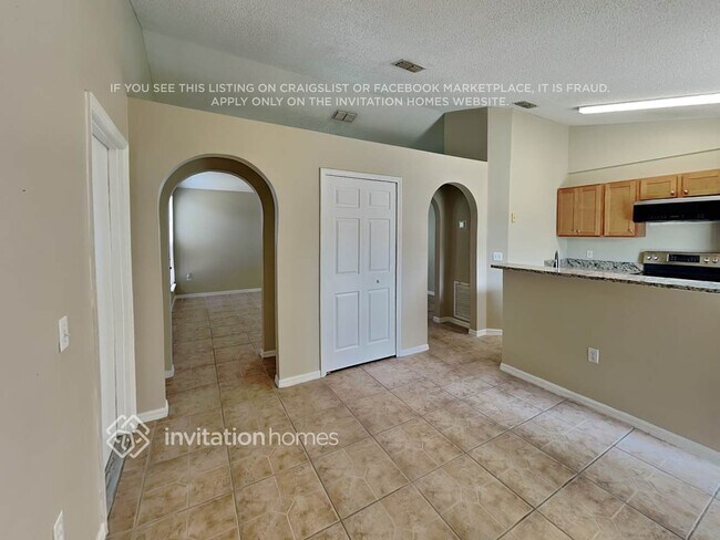 Building Photo - 1003 Embrun Ct