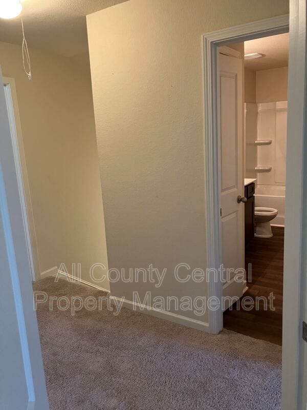 Building Photo - 230 Smith Glen Dr
