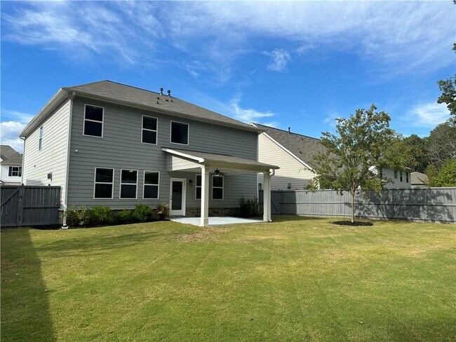 Building Photo - 536 Cresentry Brook