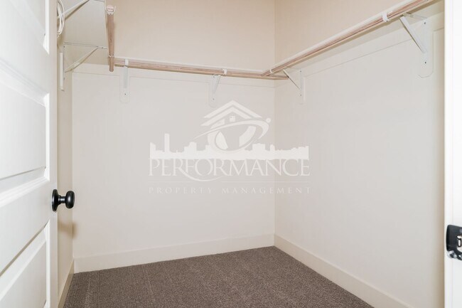 Building Photo - Stunning 4 Bed/3 Bath SW Bakersfield Home w/ Paid Solar and $0 Deposit Option