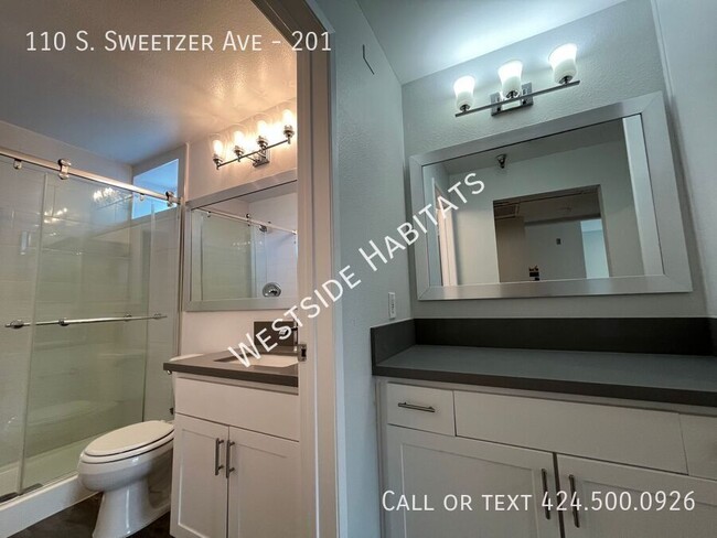 Building Photo - 110 Sweetzer Ave