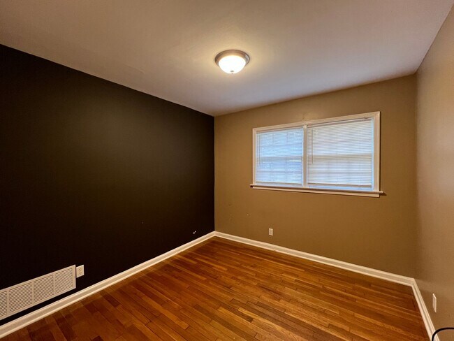 Building Photo - Home for Rent in Montgomery