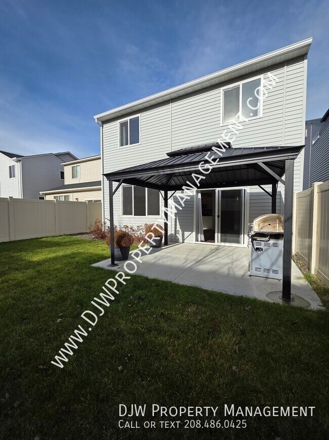 Building Photo - 2351 E Danzee Dr