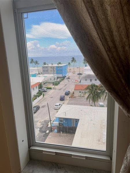 Building Photo - 801 S Ocean Dr