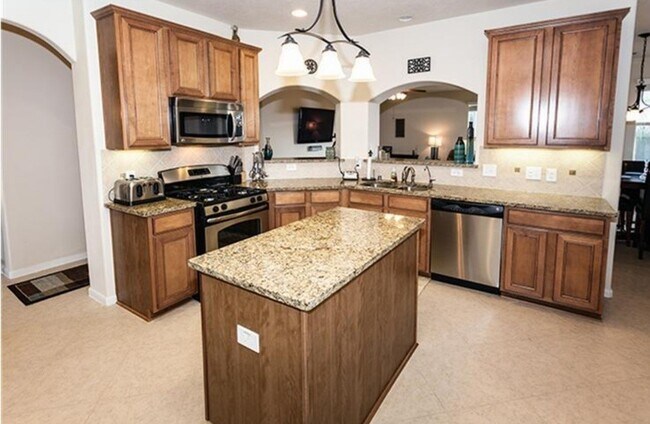Building Photo - 2302 Cantabria Ln