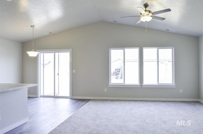 Building Photo - 6490 E Fairmount St