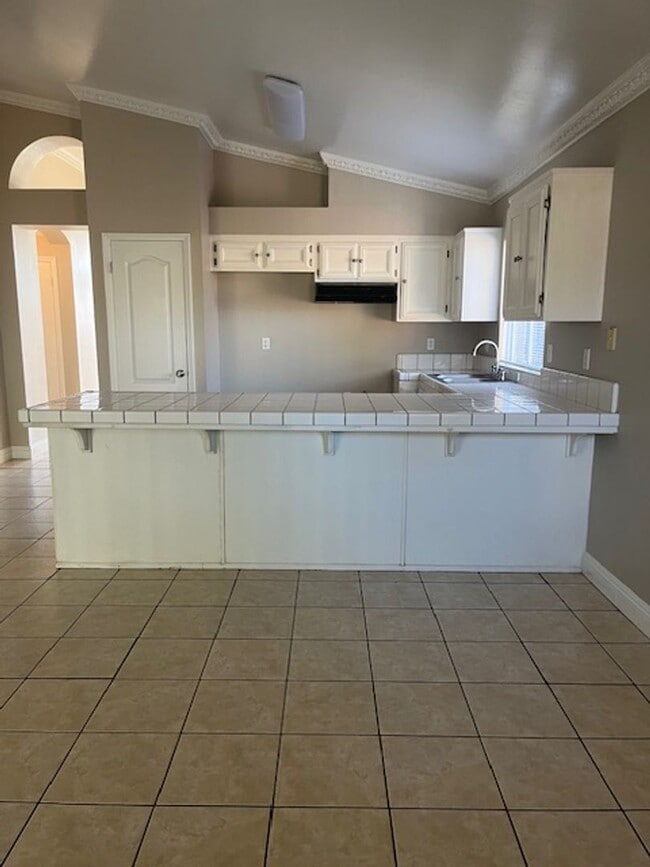 Building Photo - 8820 Winlock St