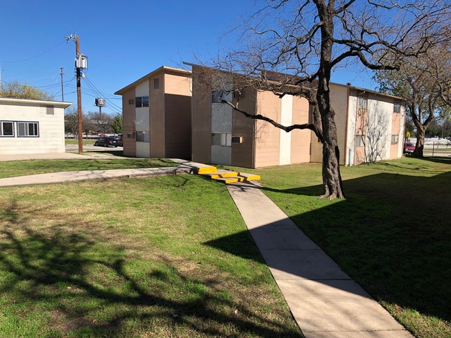 Building Photo - Parkside Apartments