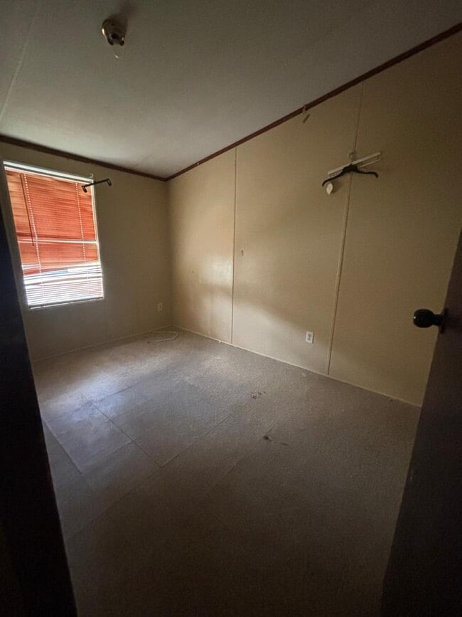 Building Photo - 307 Marcus crt