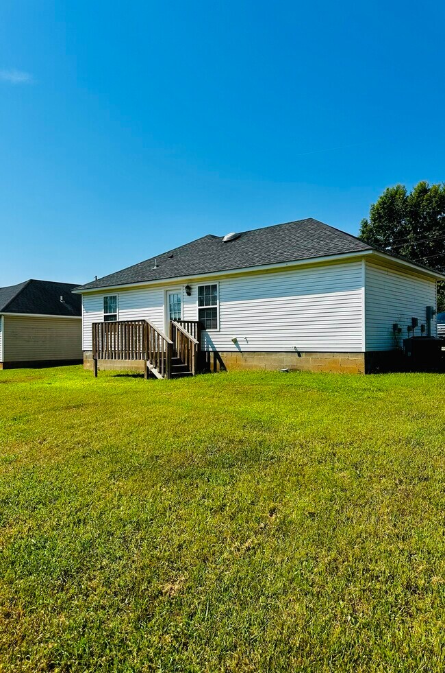 Building Photo - 199 Tanner Point Dr