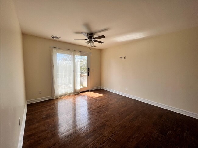 Building Photo - 316 Kimberly Pl