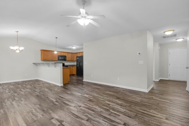 Building Photo - 152 Crooked Run Dr