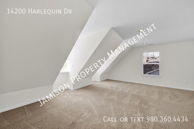 Building Photo - 14200 Harlequin Dr