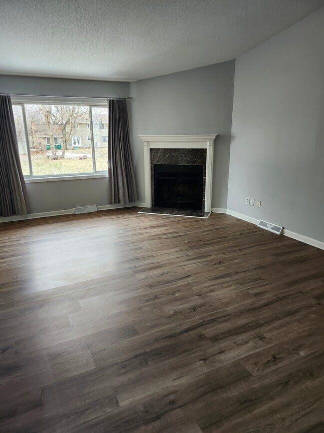 Building Photo - 6221 Boone Ave N