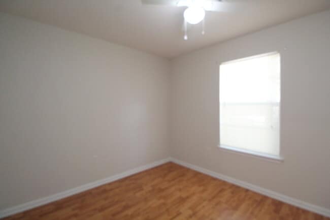 Building Photo - 2-Bed, 2-Bath Brick Duplex Near NAS Whitin...