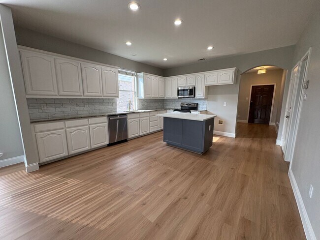 Building Photo - GREAT Home in NWISD with Amenities!
