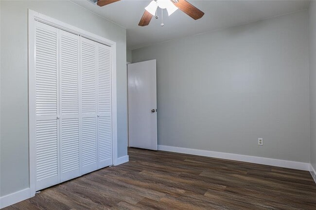 Building Photo - 9014 Slayton Dr