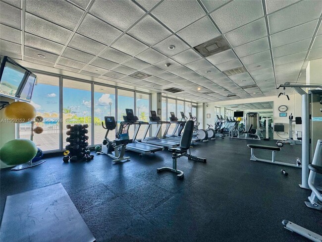 Building Photo - 5701 Collins Ave