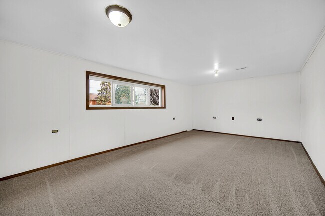 Building Photo - 7305 W 75th St