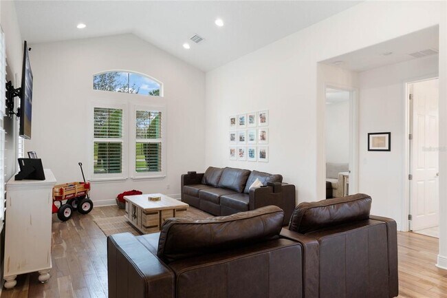 Building Photo - 6020 Marleon Dr