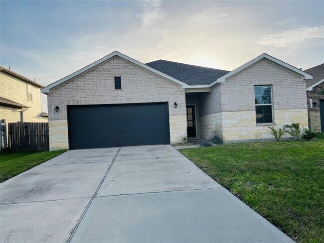 Building Photo - 14512 Jelly Pnes Dr