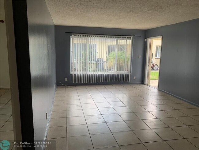 Building Photo - 2760 NW 58th Terrace