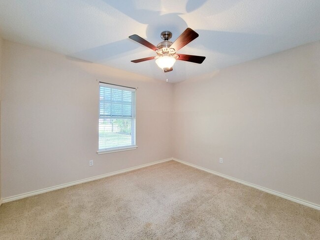 Building Photo - Welcome to your next home in the heart of Downtown Cleveland, Texas! This inviting 3-bedroom, 2-b...