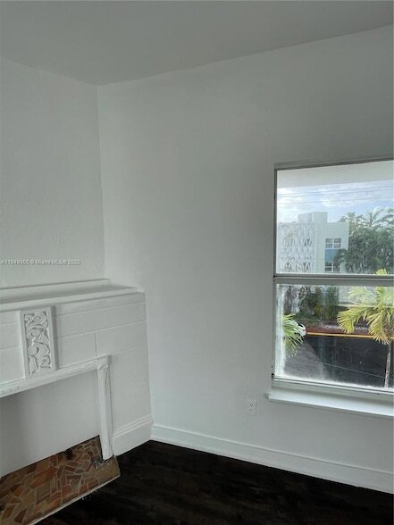 Building Photo - 4035 Meridian Ave
