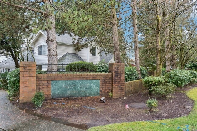 Building Photo - 16219 Northup Way