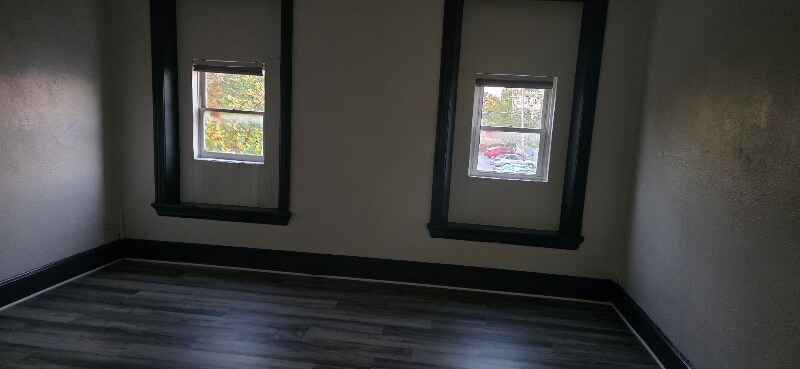 Building Photo - 227 Hummel St