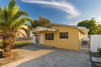 Building Photo - 1518 NW 65th St