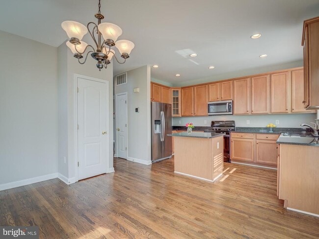 Building Photo - 42451 Magellan Square