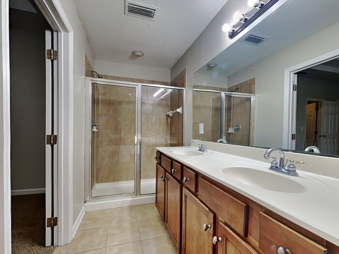 Building Photo - 4237 Campus Hills Cir